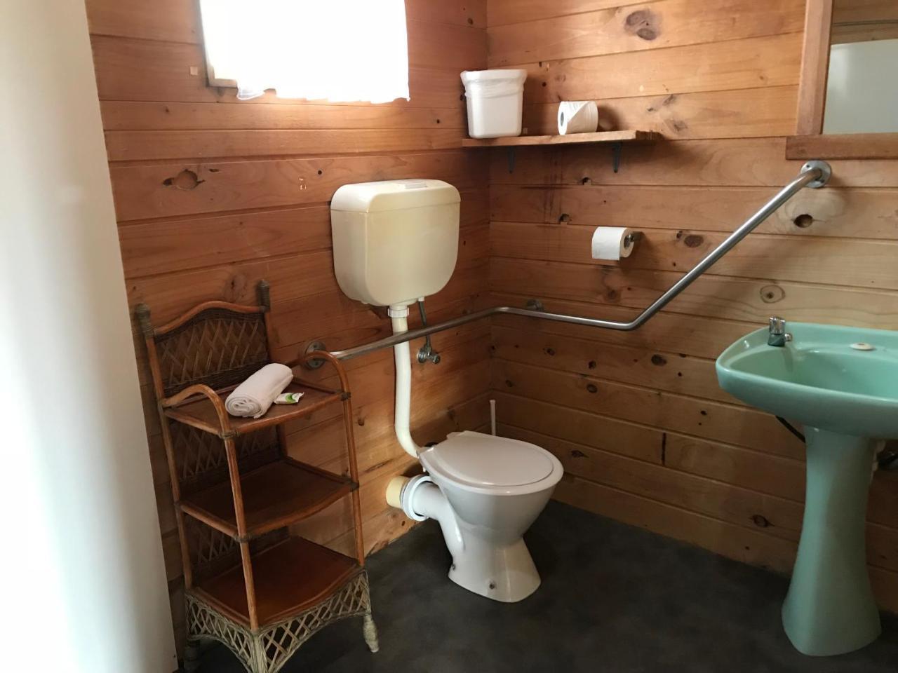 Somerset Beachside Cabin And Caravan Park Ngoại thất bức ảnh