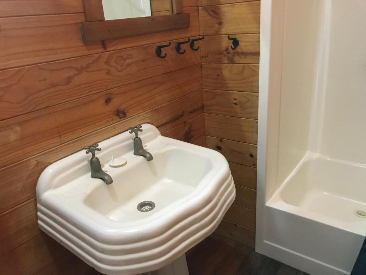 Somerset Beachside Cabin And Caravan Park Ngoại thất bức ảnh