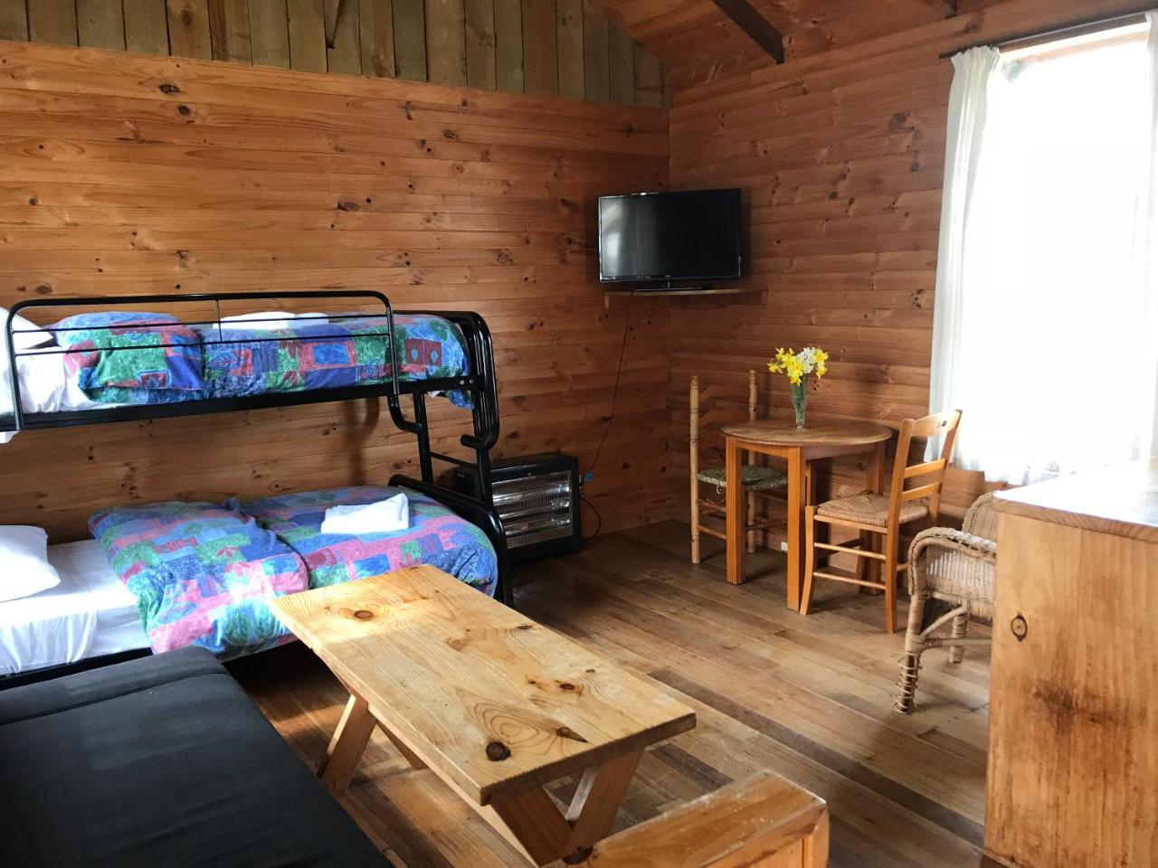 Somerset Beachside Cabin And Caravan Park Ngoại thất bức ảnh