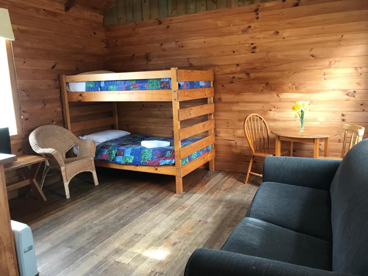 Somerset Beachside Cabin And Caravan Park Ngoại thất bức ảnh