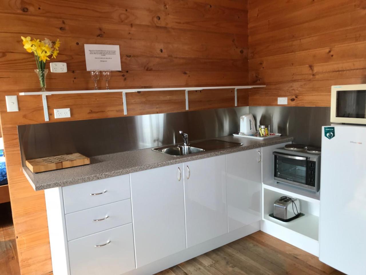 Somerset Beachside Cabin And Caravan Park Ngoại thất bức ảnh